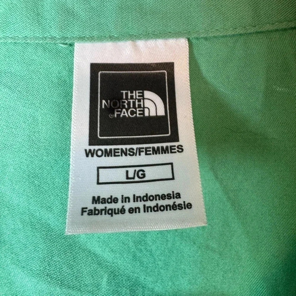 The North Face Women’s Long Sleeve Button Up Shirt‎ Green Large - Picture 2 of 5